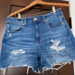 Universal Thread Denim cut off shorts